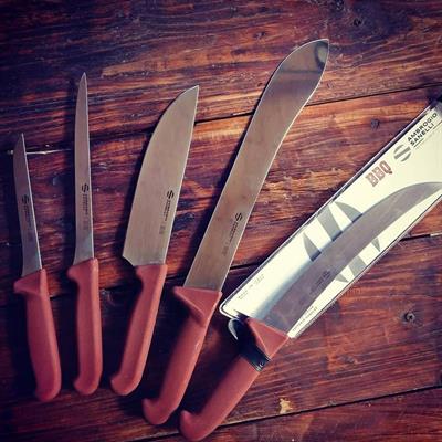 COLTELLO BBQ - RIFINITORE CM15